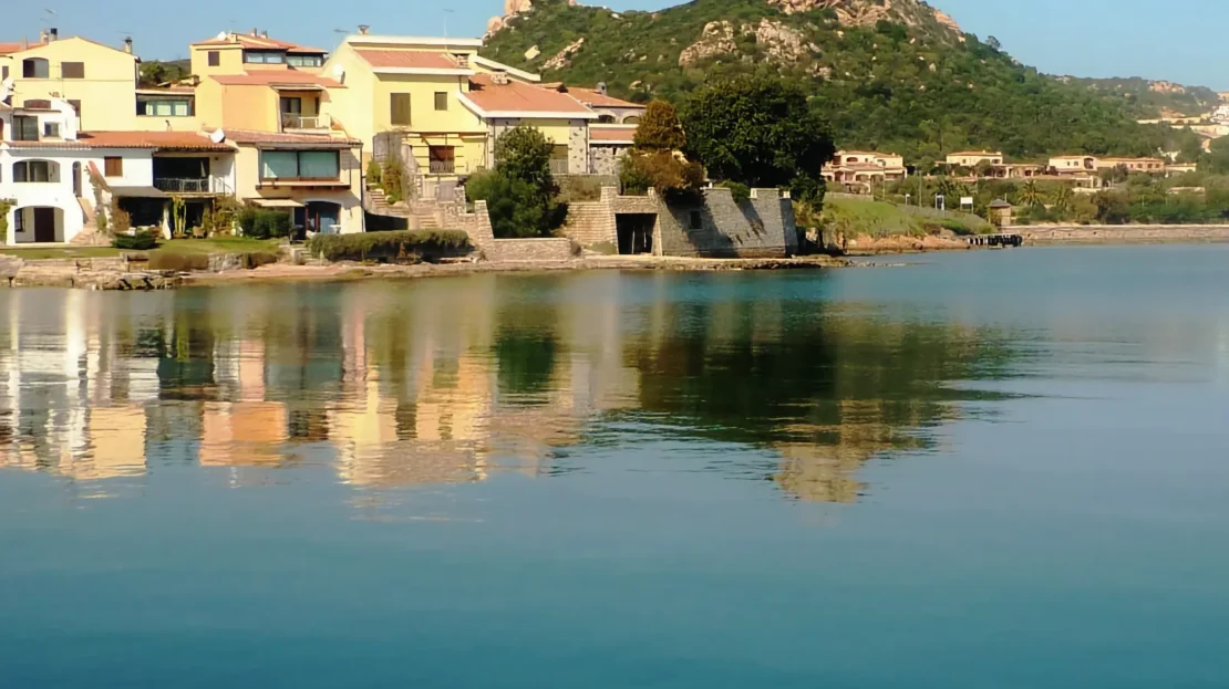 Appartamenti affacciati sul mare a Cannigione, in Sardegna