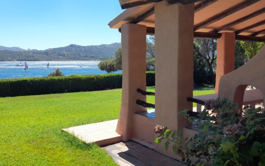 Villa fronte mare