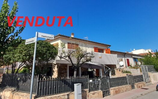 AMPIO E LUMINOSO APPARTAMENTO IN PIENO CENTRO